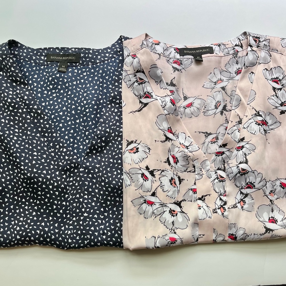 Banana Republic V Neck Sleeveless Blouse Bundle